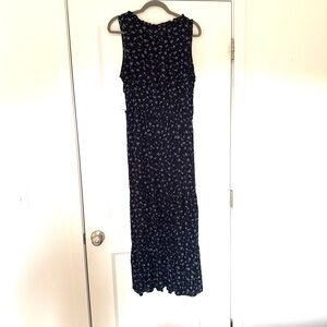 NWT Sleeveless Navy Floral Maxi Dress